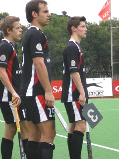 Martin Zwicker (r.) bei der Einwechslung zum A-Lnderspieldebt. Foto: Heimpel