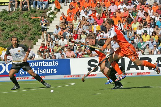 © Herbert Bohlscheid  www.sportfoto.tv und Wolfgang Quednau  www.hockeyimage.net