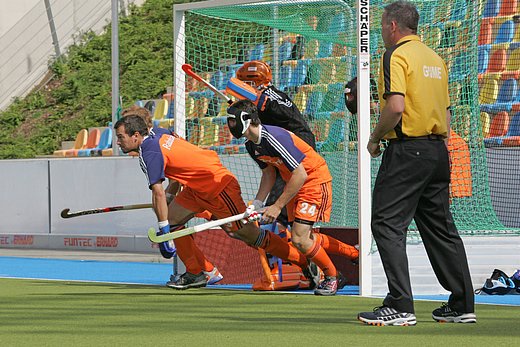 © hockeyimage.net